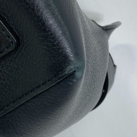 BURBERRY Black Shoulder Bag - Picture 7 of 15